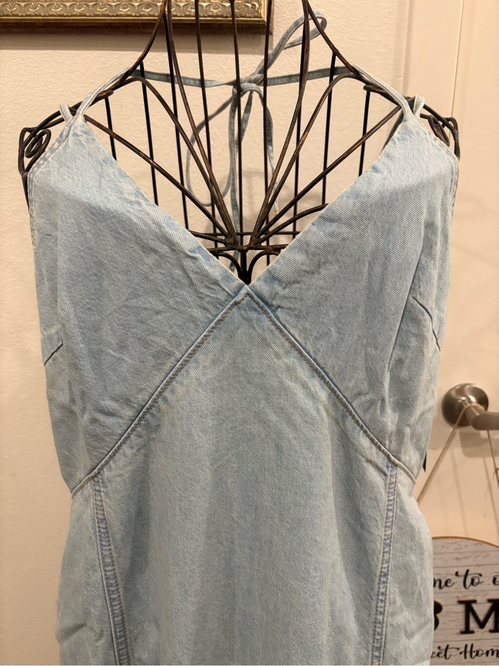 Beautiful Denim Dress universal thread light blue with straps. - Picture 3 of 8